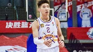 必发官网-直播吧：廖三宁崴脚情况不太好 是否能出战G2未确定