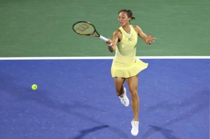 郑钦文对斯瓦泰克六连败 与“三巨头”仍有不小差距