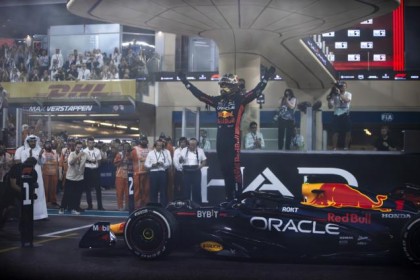 必发下载-2023F1堪称“维斯塔潘之年” 一连串纪录有多惊人？